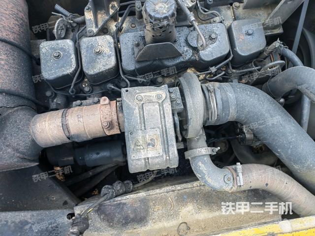 發(fā)動(dòng)機(jī)整體俯視（整機(jī)外觀(guān)）