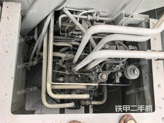 操作室頂部及主桿（汽車(chē)起重機(jī)其他部件展示）