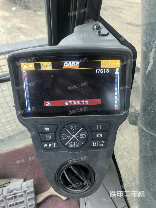 显示屏 (驾驶室部分) 显示屏 (驾驶室部分)