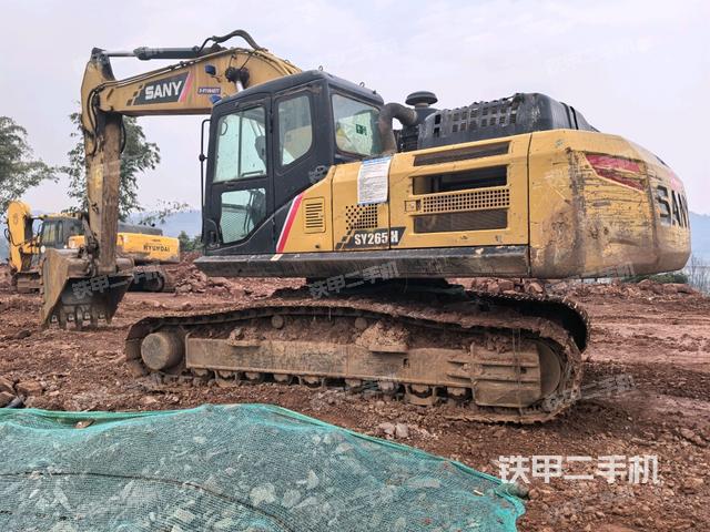 左后45(整機(jī)外觀) 左后45(整機(jī)外觀)