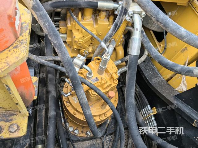 駕駛室頂部俯視（上車部件）