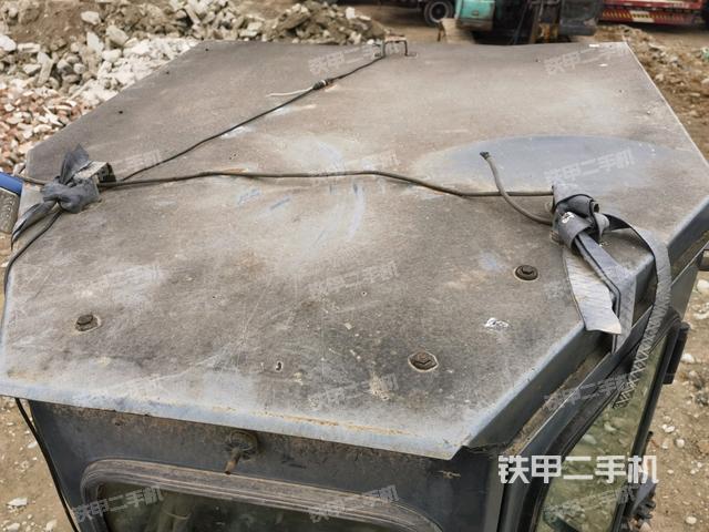 駕駛室外頂部全景（推土機(jī)駕駛室）