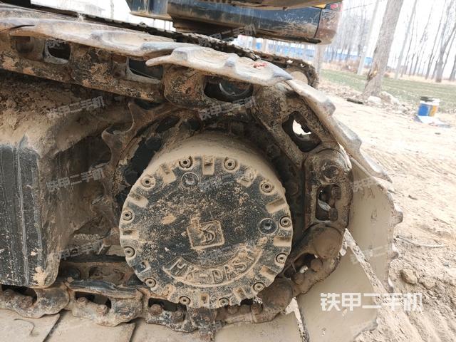 右驅(qū)動(dòng)輪（行走機(jī)構(gòu)）