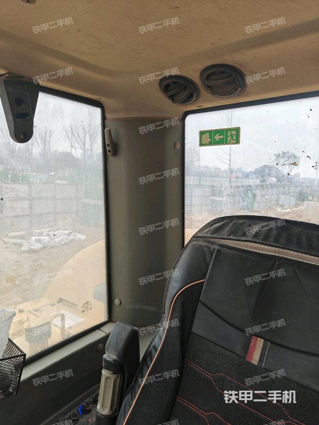 頂棚整體（駕駛室部分）