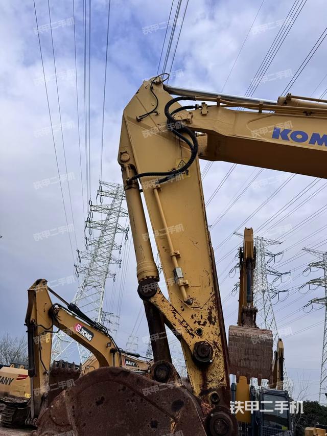 小臂整體左后（工作和回轉(zhuǎn)裝置）