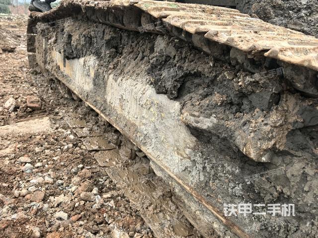 右驅(qū)動(dòng)輪（行走機(jī)構(gòu)）