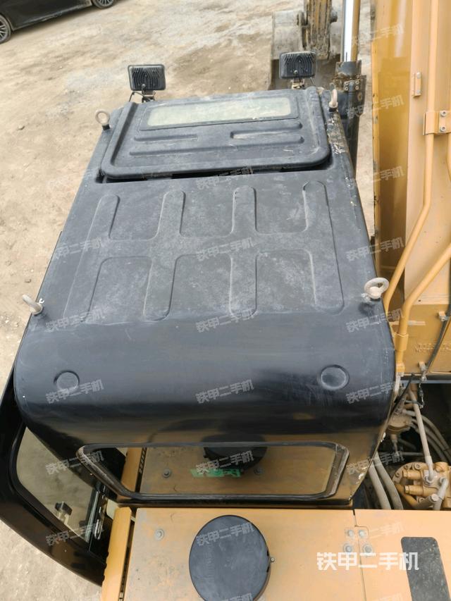 駕駛室頂部俯視(上車部件) 駕駛室頂部俯視(上車部件)