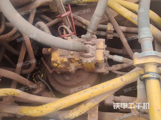 發(fā)動機(jī)整體俯視(整機(jī)外觀) 發(fā)動機(jī)整體俯視(整機(jī)外觀)