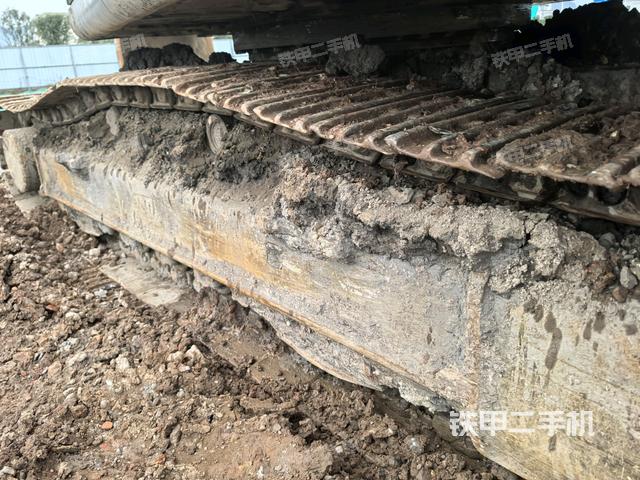 左側(cè)行走馬達(dá)蓋板（行走機(jī)構(gòu)）