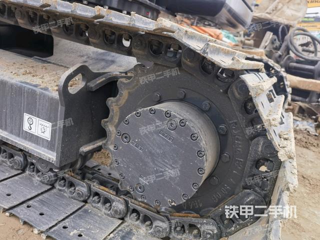 右驅動輪(行走機構) 右驅動輪(行走機構)
