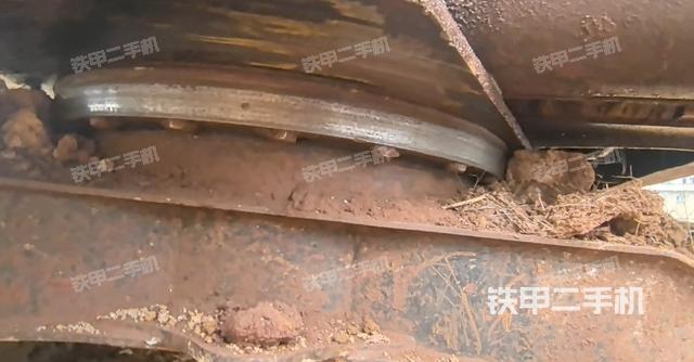 轉(zhuǎn)盤和下車架正前（工作和回轉(zhuǎn)裝置）