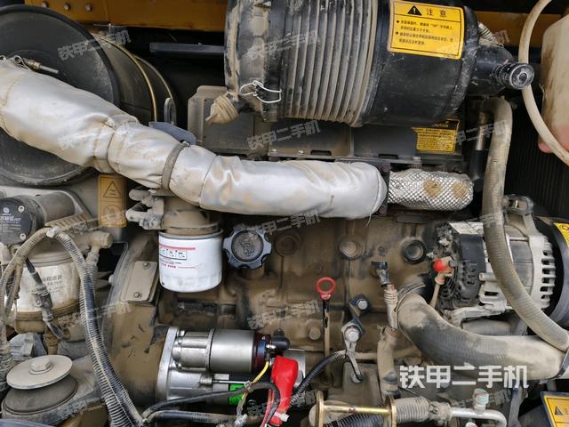 發(fā)動(dòng)機(jī)室（上車部件）