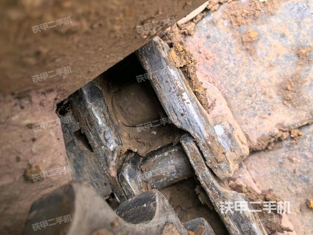 右驅(qū)動(dòng)輪（行走機(jī)構(gòu)）