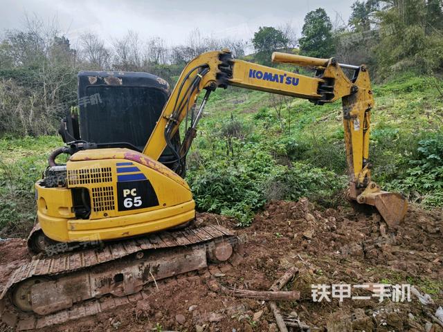 右后45(整機(jī)外觀) 右后45(整機(jī)外觀)