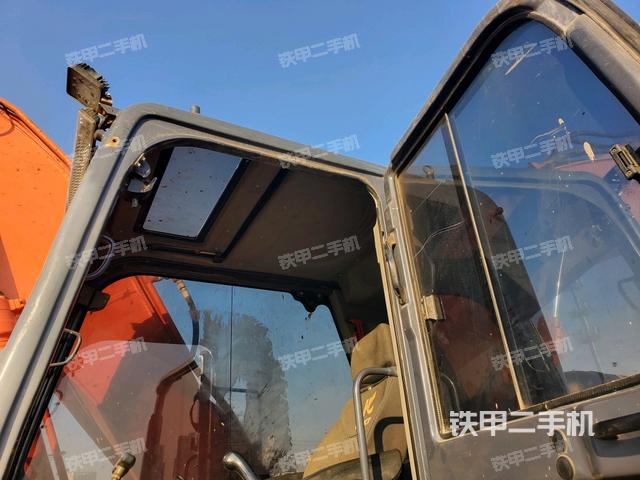 頂棚整體(駕駛室部分) 頂棚整體(駕駛室部分)