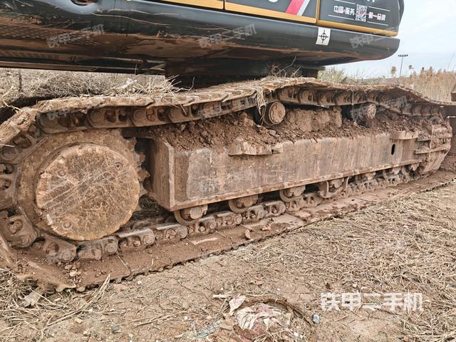 右側(cè)行走馬達蓋板（行走機構(gòu)）