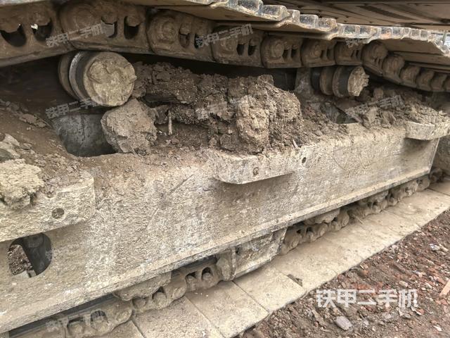 左側(cè)行走馬達(dá)蓋板（行走機(jī)構(gòu)）