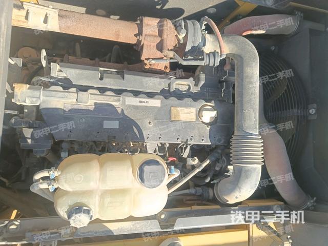 發(fā)動(dòng)機(jī)室（上車部件）