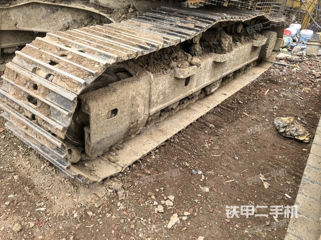 左導(dǎo)向輪（行走機(jī)構(gòu)）