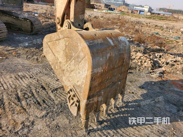 鏟斗45度(工作和回轉(zhuǎn)裝置) 鏟斗45度(工作和回轉(zhuǎn)裝置)