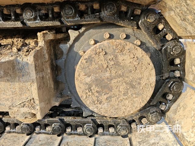 左驅(qū)動(dòng)輪（行走機(jī)構(gòu)）