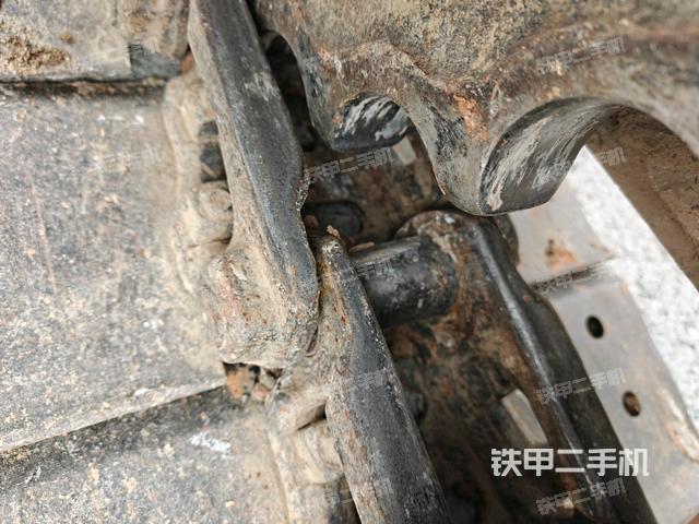 右驅(qū)動(dòng)輪（行走機(jī)構(gòu)）