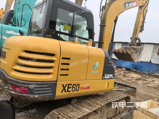 右后45(整機(jī)外觀) 右后45(整機(jī)外觀)