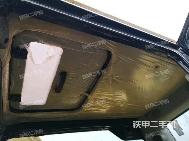 頂棚整體(駕駛室部分) 頂棚整體(駕駛室部分)