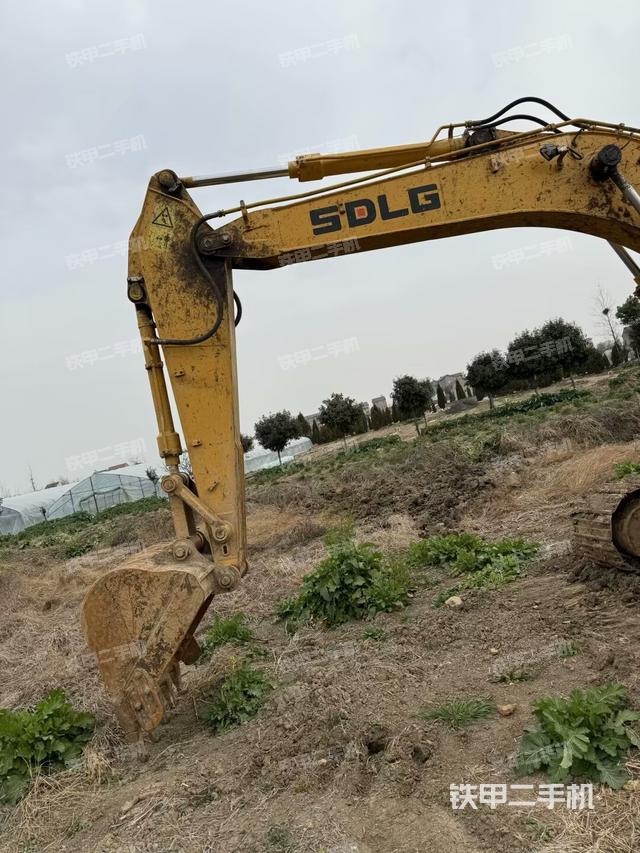 大臂整體?右側(cè)（工作和回轉(zhuǎn)裝置）