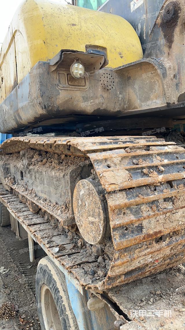 單側(cè)履帶整體（整機(jī)外觀）