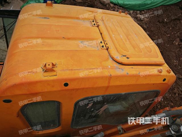 駕駛室頂部俯視（上車部件）