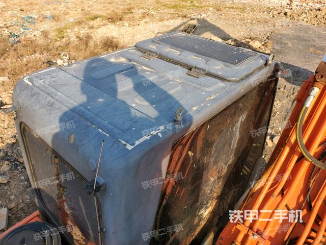 駕駛室頂部俯視(上車(chē)部件) 駕駛室頂部俯視(上車(chē)部件)