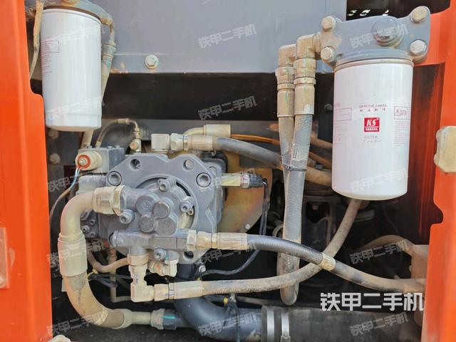 液壓泵室（大件艙室）