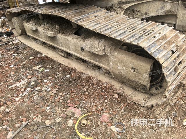 左側(cè)履帶整體?（行走機(jī)構(gòu)）