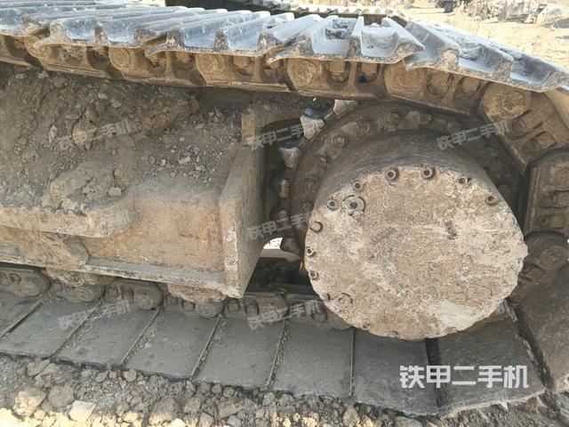 右驅(qū)動(dòng)輪（行走機(jī)構(gòu)）