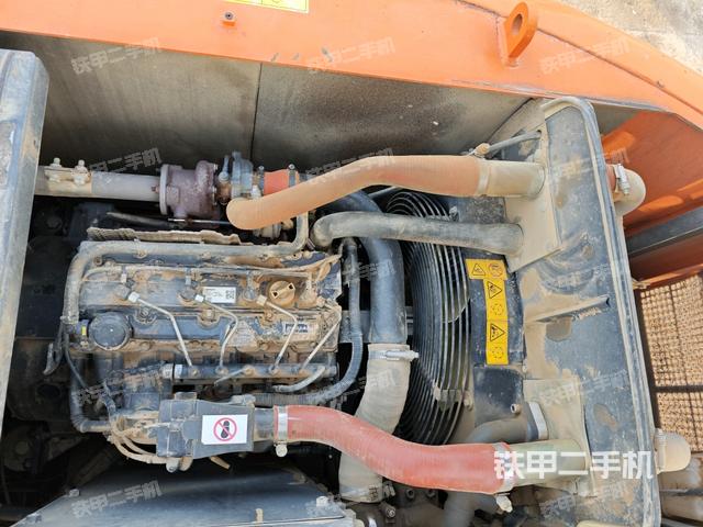 發(fā)動(dòng)機(jī)室(上車(chē)部件) 發(fā)動(dòng)機(jī)室(上車(chē)部件)