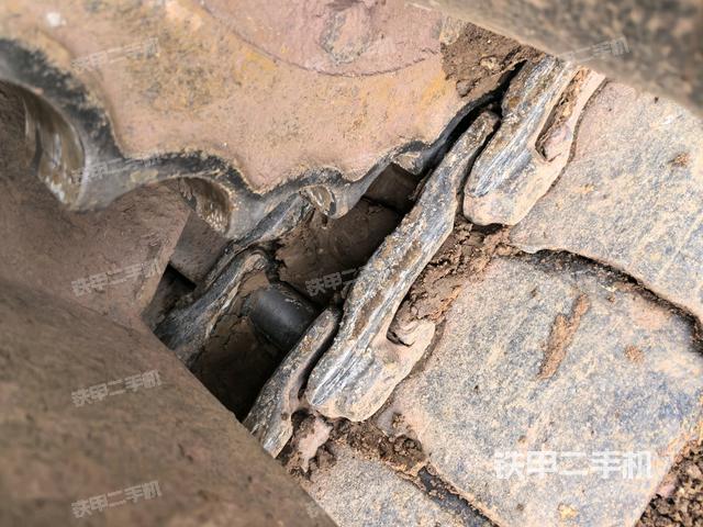 左側(cè)行走馬達(dá)蓋板（行走機(jī)構(gòu)）