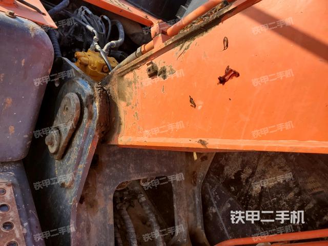 大臂根部?斜視(工作和回轉(zhuǎn)裝置) 大臂根部?斜視(工作和回轉(zhuǎn)裝置)