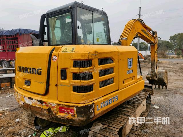 整機(jī)右后45°(整機(jī)外觀) 整機(jī)右后45°(整機(jī)外觀)