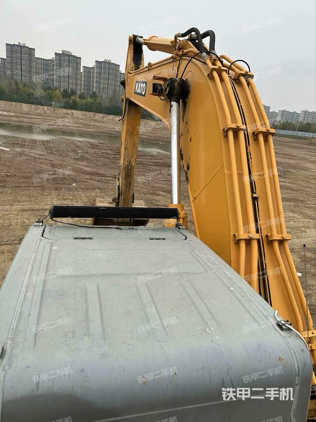 駕駛室頂部（整機(jī)外觀）