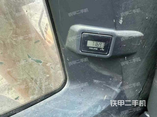 駕駛室整體（整機(jī)外觀）