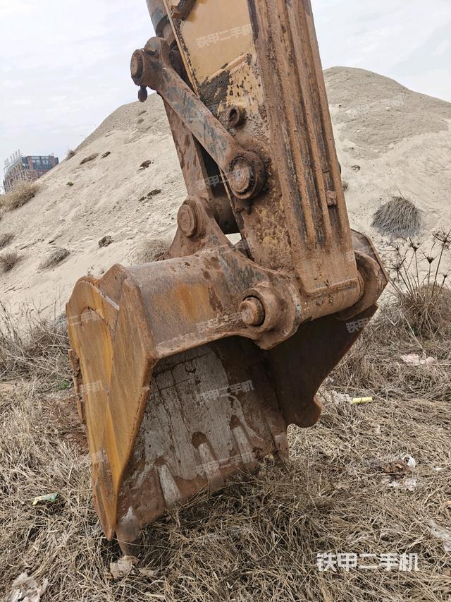 小臂整體左后（工作和回轉(zhuǎn)裝置）