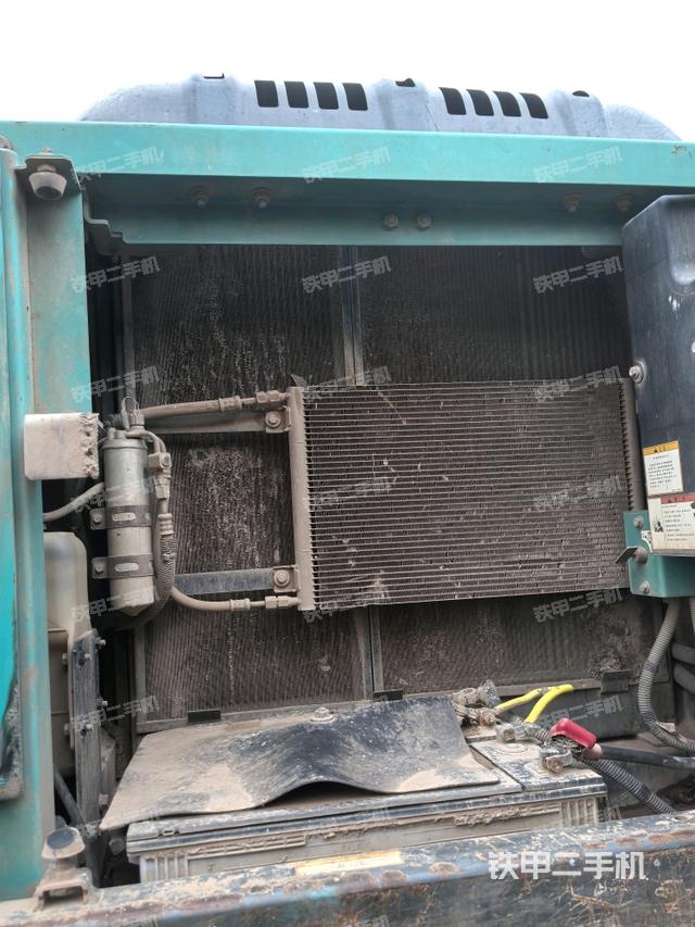 散熱器正面（大件艙室）