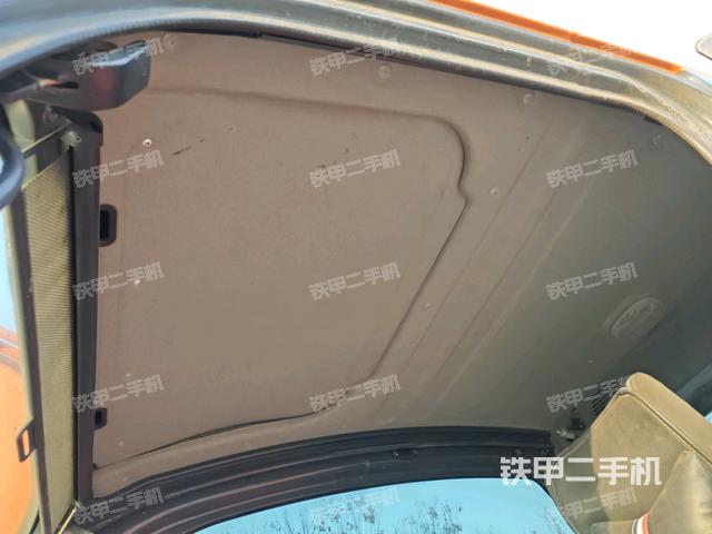 頂棚整體(駕駛室部分) 頂棚整體(駕駛室部分)