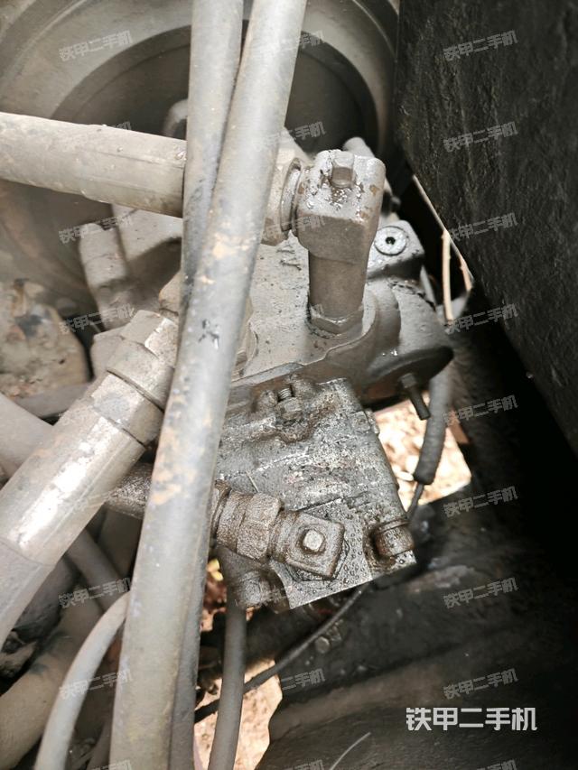 液壓泵室(大件艙室) 液壓泵室(大件艙室)