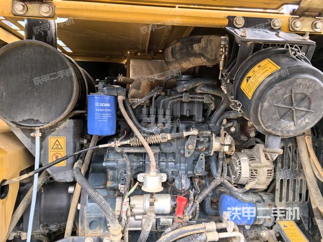 發(fā)動(dòng)機(jī)整體俯視（整機(jī)外觀）