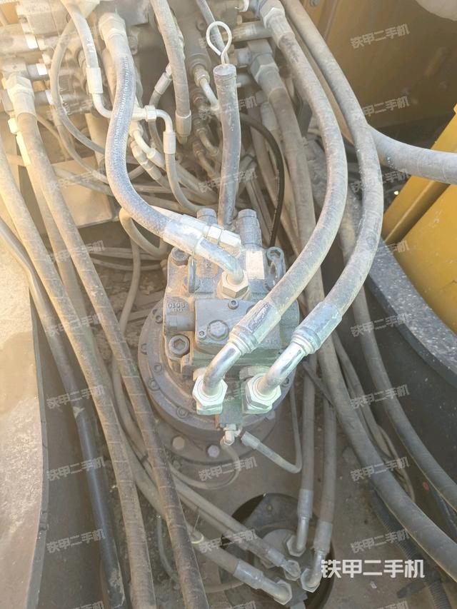 回轉(zhuǎn)馬達(dá)（上車部件）