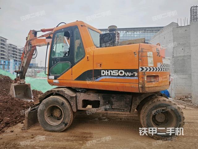 左后45（整機外觀）