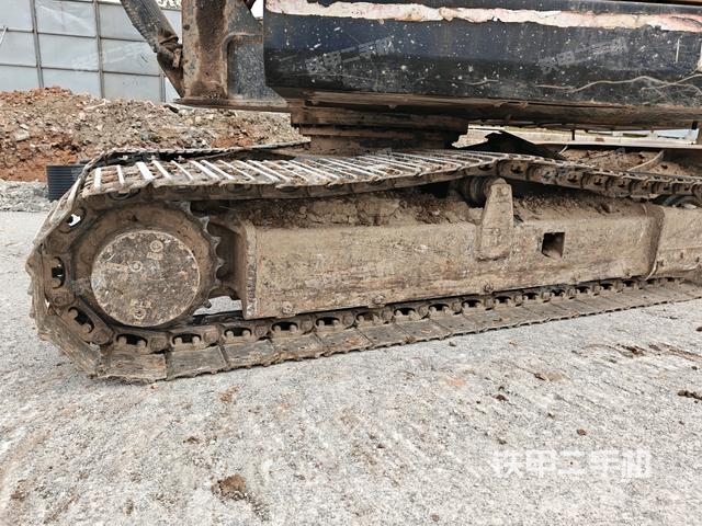 右導(dǎo)向輪（行走機(jī)構(gòu)）