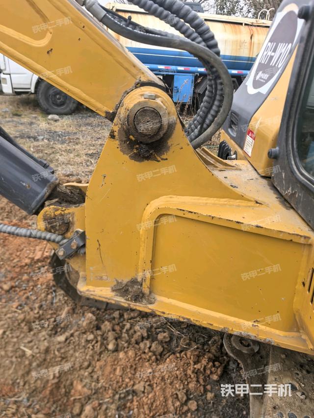 大臂根部?斜（工作和回轉(zhuǎn)裝置）